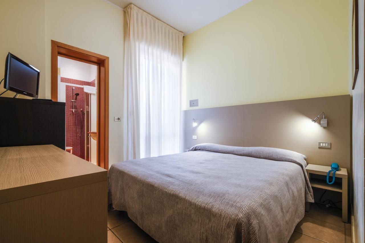 Hotel Thea Μπελάρια-Ιτζέα Μαρίνα Εξωτερικό φωτογραφία