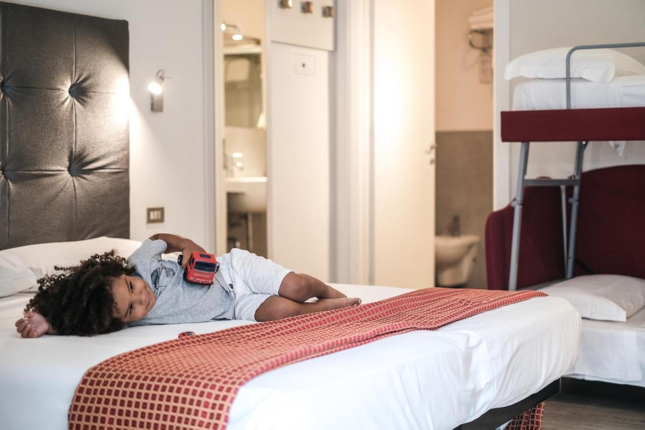 Hotel Thea Μπελάρια-Ιτζέα Μαρίνα Εξωτερικό φωτογραφία