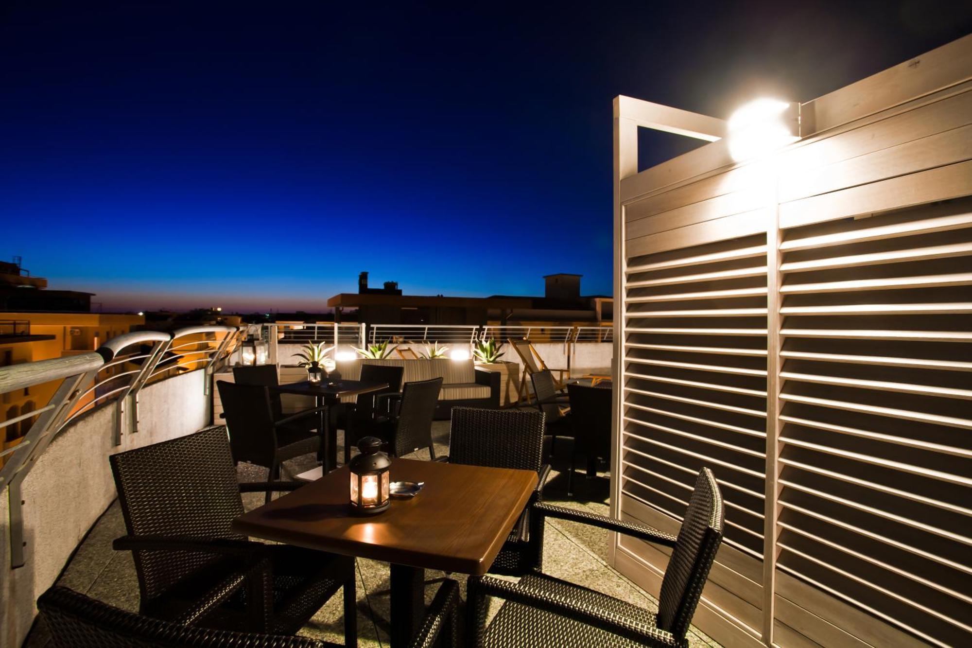 Hotel Thea Μπελάρια-Ιτζέα Μαρίνα Εξωτερικό φωτογραφία